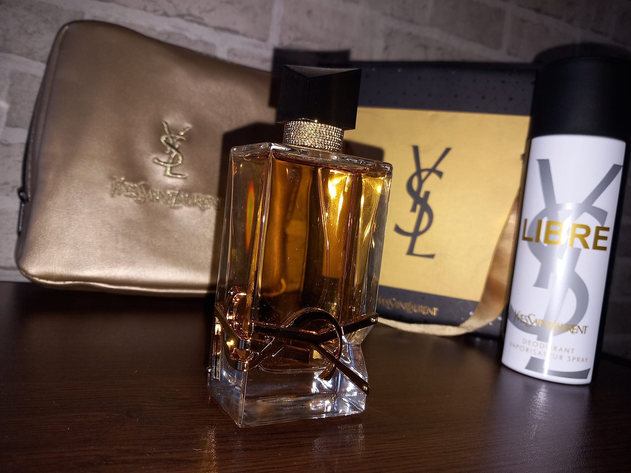 Дамски Подаръчен Комплект – Yves Saint Laurent Libre Intense EDP 100ml